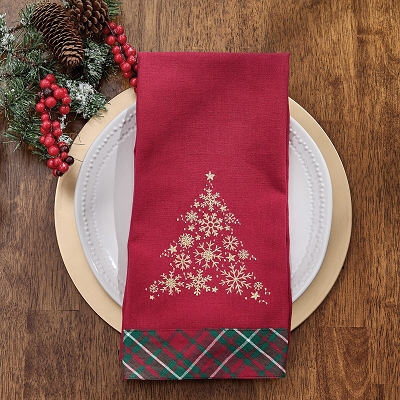 Patricia Heaton Home Saint Nicholas Tartan Decorative Dishtowel
